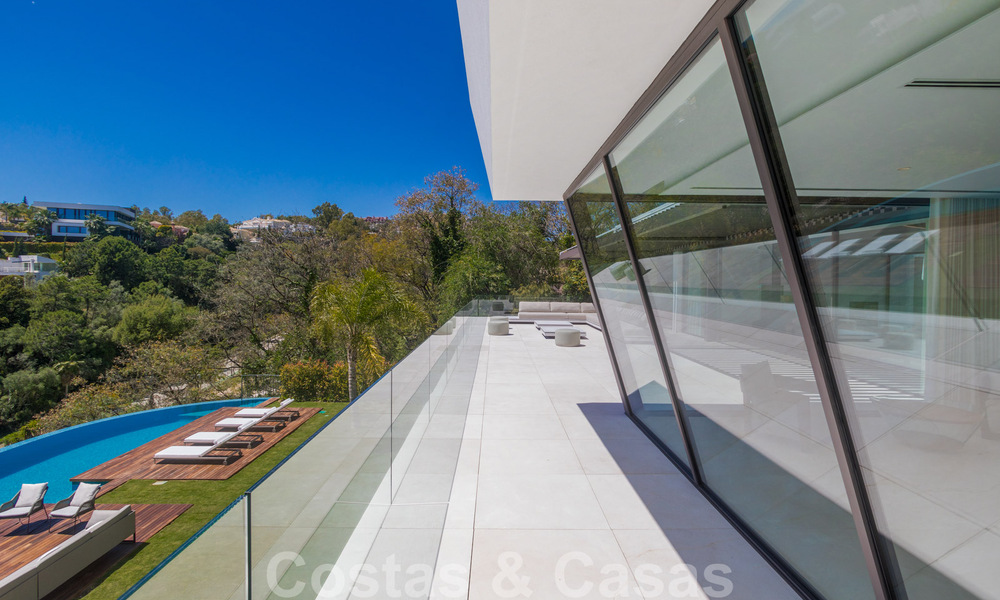 Villa moderne de luxe, prête à emménager, à vendre avec vue à La Quinta, une urbanisation de golf à Marbella - Benahavís 801039