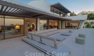 Villa moderne de luxe, prête à emménager, à vendre avec vue à La Quinta, une urbanisation de golf à Marbella - Benahavís 801049 