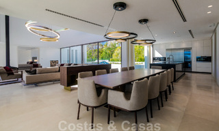 Villa moderne de luxe, prête à emménager, à vendre avec vue à La Quinta, une urbanisation de golf à Marbella - Benahavís 801053 