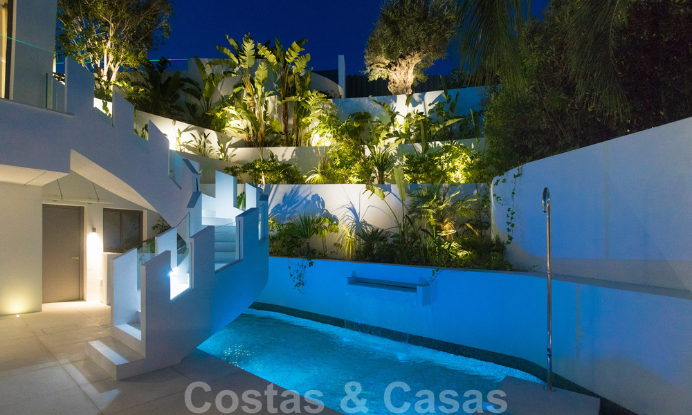 Villa moderne de luxe, prête à emménager, à vendre avec vue à La Quinta, une urbanisation de golf à Marbella - Benahavís 801057