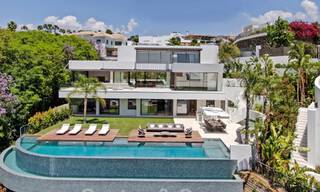 Villa moderne de luxe, prête à emménager, à vendre avec vue à La Quinta, une urbanisation de golf à Marbella - Benahavís 801072 