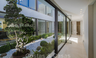 Villa moderne de luxe, prête à emménager, à vendre avec vue à La Quinta, une urbanisation de golf à Marbella - Benahavís 801076 