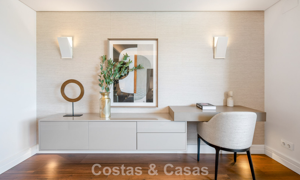 Spacieux appartement de luxe à vendre dans une résidence prisée sur le Golden Mile de Marbella 801411