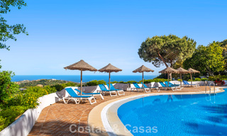 Spacieux appartement avec immense jardin privé et vues panoramiques à vendre à l’est de Marbella 801421 