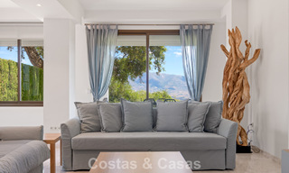 Spacieux appartement avec immense jardin privé et vues panoramiques à vendre à l’est de Marbella 801428 