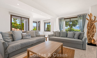 Spacieux appartement avec immense jardin privé et vues panoramiques à vendre à l’est de Marbella 801429 