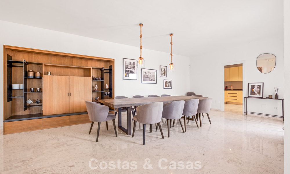 Spacieux appartement avec immense jardin privé et vues panoramiques à vendre à l’est de Marbella 801432