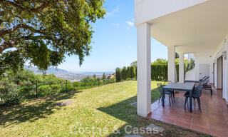 Spacieux appartement avec immense jardin privé et vues panoramiques à vendre à l’est de Marbella 801451 