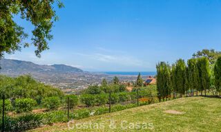 Spacieux appartement avec immense jardin privé et vues panoramiques à vendre à l’est de Marbella 801454 