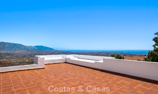 Spacieux penthouse moderne avec vues panoramiques à vendre à l’Est du Marbella 801487 