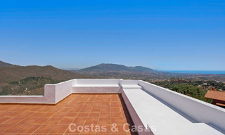 Spacieux penthouse moderne avec vues panoramiques à vendre à l’Est du Marbella 801489 
