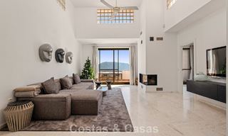 Spacieux penthouse moderne avec vues panoramiques à vendre à l’Est du Marbella 801508 