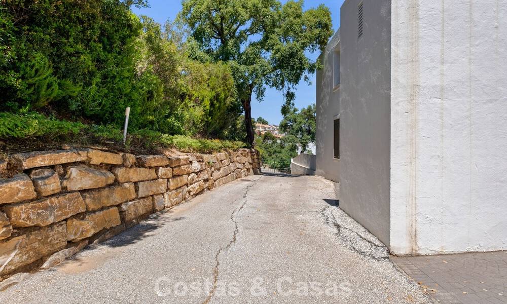 Spacieux penthouse moderne avec vues panoramiques à vendre à l’Est du Marbella 801525