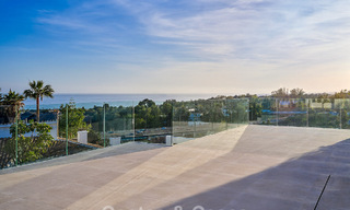 8 villas de luxe sophistiquées avec vue sur la mer à vendre près du centre de Marbella 801642 