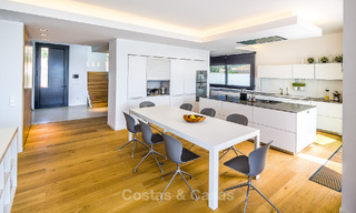Villas à vendre à Costabella, une urbanisation en bord de mer située sur l'une des plus belles plages de Marbella 801587 