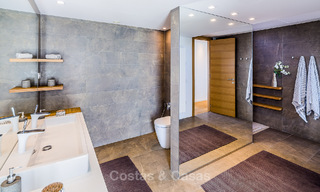 Villas à vendre à Costabella, une urbanisation en bord de mer située sur l'une des plus belles plages de Marbella 801593 