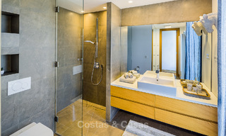 Villas à vendre à Costabella, une urbanisation en bord de mer située sur l'une des plus belles plages de Marbella 801596 
