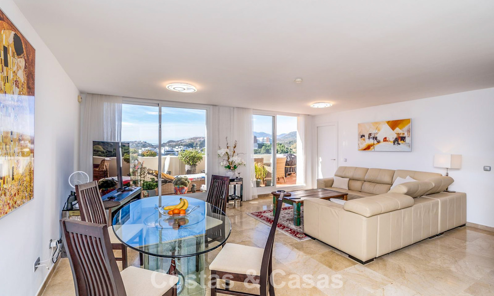 Appartement spacieux avec vue panoramique à vendre dans les collines de Marbella - Benahavís 801725