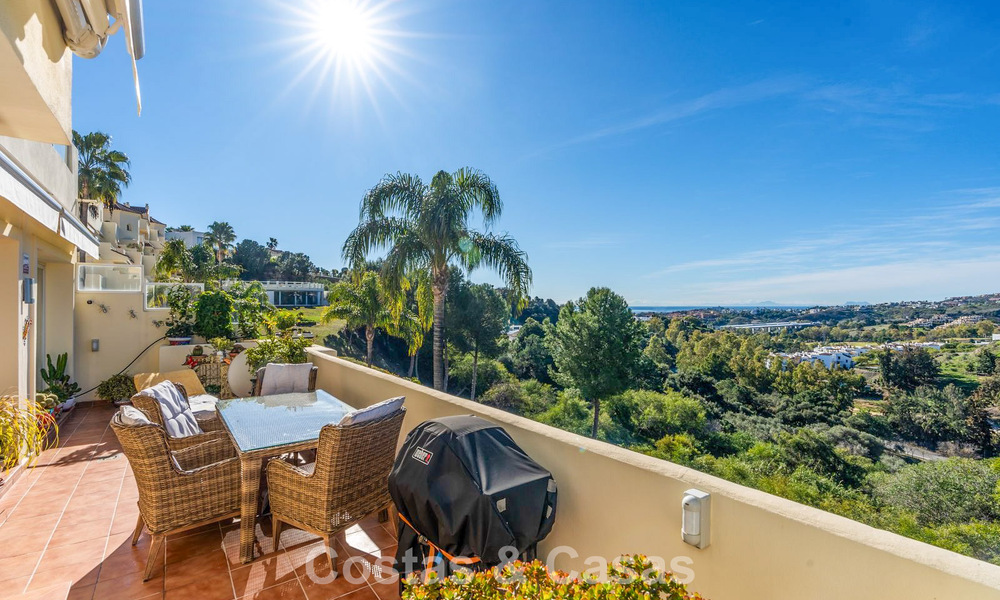 Appartement spacieux avec vue panoramique à vendre dans les collines de Marbella - Benahavís 801733