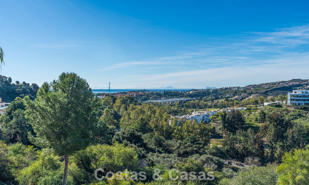 Appartement spacieux avec vue panoramique à vendre dans les collines de Marbella - Benahavís 801735