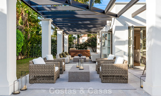 Élégante villa aux influences provençales à vendre dans le prestigieux quartier de Nueva Andalucía, Marbella 801762 