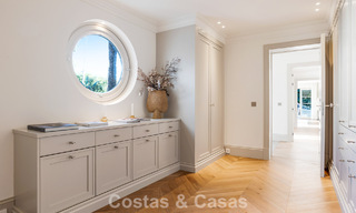Élégante villa aux influences provençales à vendre dans le prestigieux quartier de Nueva Andalucía, Marbella 801781 