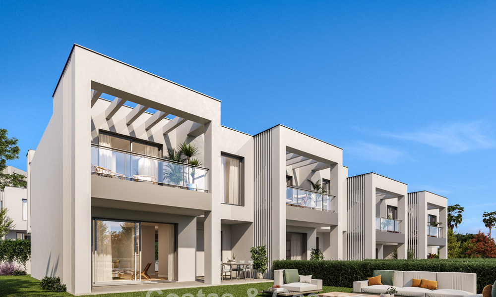 Maison neuve et moderne à vendre côté plage à Elviria, Marbella 801842
