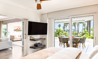 Appartement de jardin avec vue sur la mer à vendre à Los Granados, une résidence de prestige en front de mer à Puerto Banús, Marbella 801897 