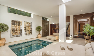 Villa de style méditerranéen à vendre, en première ligne de golf, dans un quartier prestigieux de Nueva Andalucía, Marbella 801929 