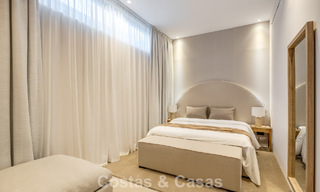 Villa de style méditerranéen à vendre, en première ligne de golf, dans un quartier prestigieux de Nueva Andalucía, Marbella 801930 