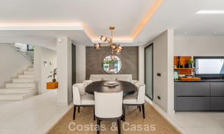 Villa de luxe moderne avec piscine chauffée à vendre dans la Vallée du Golf de Nueva Andalucía, Marbella 801963 