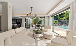 Villa de luxe moderne avec piscine chauffée à vendre dans la Vallée du Golf de Nueva Andalucía, Marbella 801967 