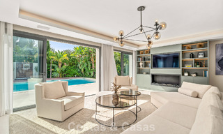 Villa de luxe moderne avec piscine chauffée à vendre dans la Vallée du Golf de Nueva Andalucía, Marbella 801968 
