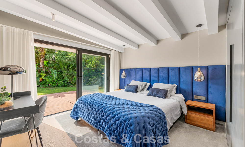 Villa de luxe moderne avec piscine chauffée à vendre dans la Vallée du Golf de Nueva Andalucía, Marbella 801978