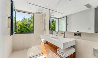 Villa de luxe moderne avec piscine chauffée à vendre dans la Vallée du Golf de Nueva Andalucía, Marbella 801981 