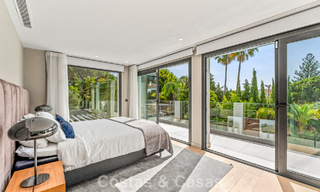 Villa de luxe moderne avec piscine chauffée à vendre dans la Vallée du Golf de Nueva Andalucía, Marbella 801982 