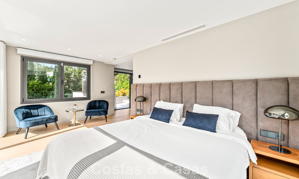 Villa de luxe moderne avec piscine chauffée à vendre dans la Vallée du Golf de Nueva Andalucía, Marbella 801984