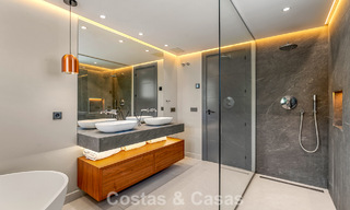 Villa de luxe moderne avec piscine chauffée à vendre dans la Vallée du Golf de Nueva Andalucía, Marbella 801989 