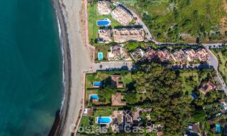 Villa à rénover avec un énorme potentiel à vendre en première ligne de plage entre Marbella et Estepona 802009 