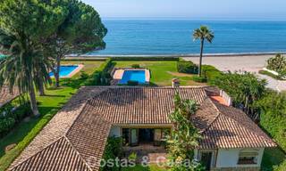 Villa à rénover avec un énorme potentiel à vendre en première ligne de plage entre Marbella et Estepona 802021 