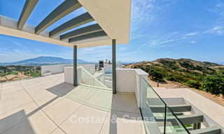 Appartements neufs contemporains avec vue panoramique sur la mer à vendre prés d'Elviria, Marbella Est 802030 