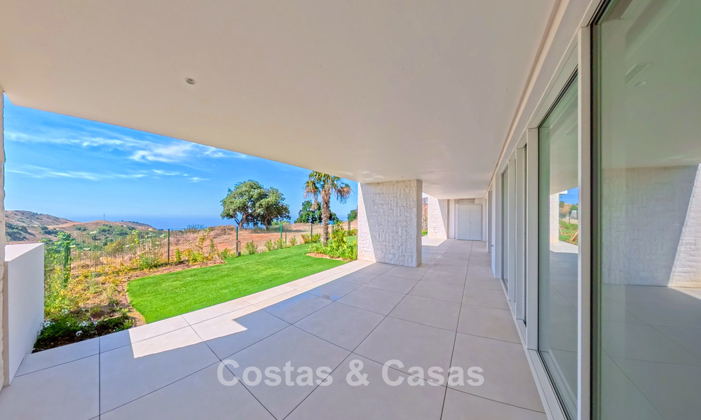 Appartements neufs contemporains avec vue panoramique sur la mer à vendre prés d'Elviria, Marbella Est 802031