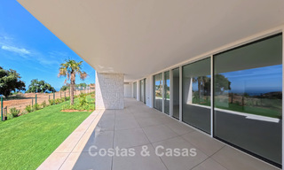Appartements neufs contemporains avec vue panoramique sur la mer à vendre prés d'Elviria, Marbella Est 802033 