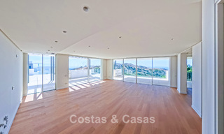Appartements neufs contemporains avec vue panoramique sur la mer à vendre prés d'Elviria, Marbella Est 802035 