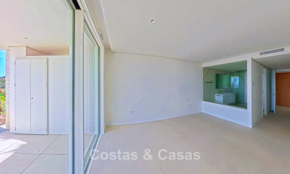 Appartements neufs contemporains avec vue panoramique sur la mer à vendre prés d'Elviria, Marbella Est 802048