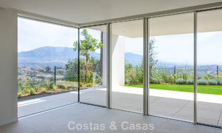 Appartements neufs contemporains avec vue panoramique sur la mer à vendre prés d'Elviria, Marbella Est 802055 