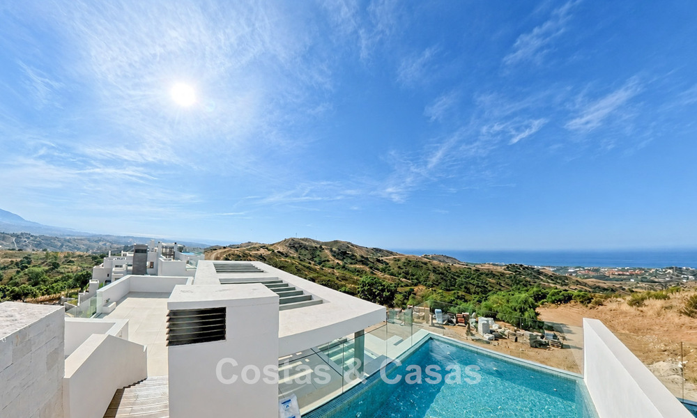 Appartements neufs contemporains avec vue panoramique sur la mer à vendre prés d'Elviria, Marbella Est 802058