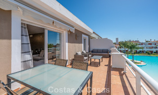 Appartement au dernier étage à vendre sur la New Golden Mile entre Marbella et le centre d'Estepona 802088 