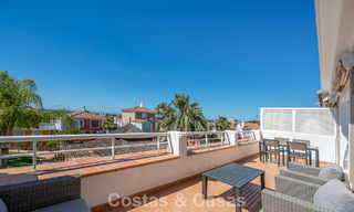 Appartement au dernier étage à vendre sur la New Golden Mile entre Marbella et le centre d'Estepona 802091 