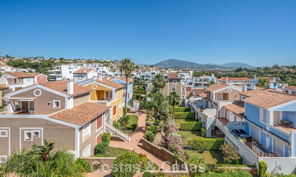 Appartement au dernier étage à vendre sur la New Golden Mile entre Marbella et le centre d'Estepona 802092